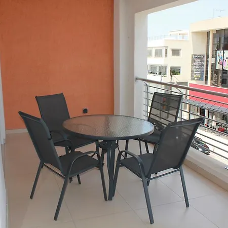 Mina Plaza Apartment *